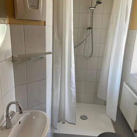 Monteurszimmer In *